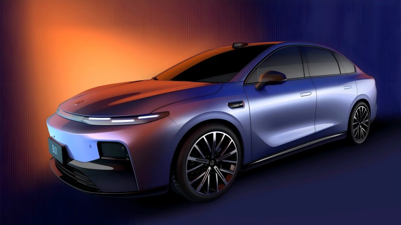 Leapmotor B01, plassert som en mellomstor sedan, skal gjøre sin debut på Shanghai Auto Show. Det offisielle bildet av Leapmotor B01 -modellen er utgitt.